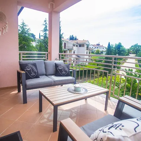 Apartments Lorena Porec Exterior photo